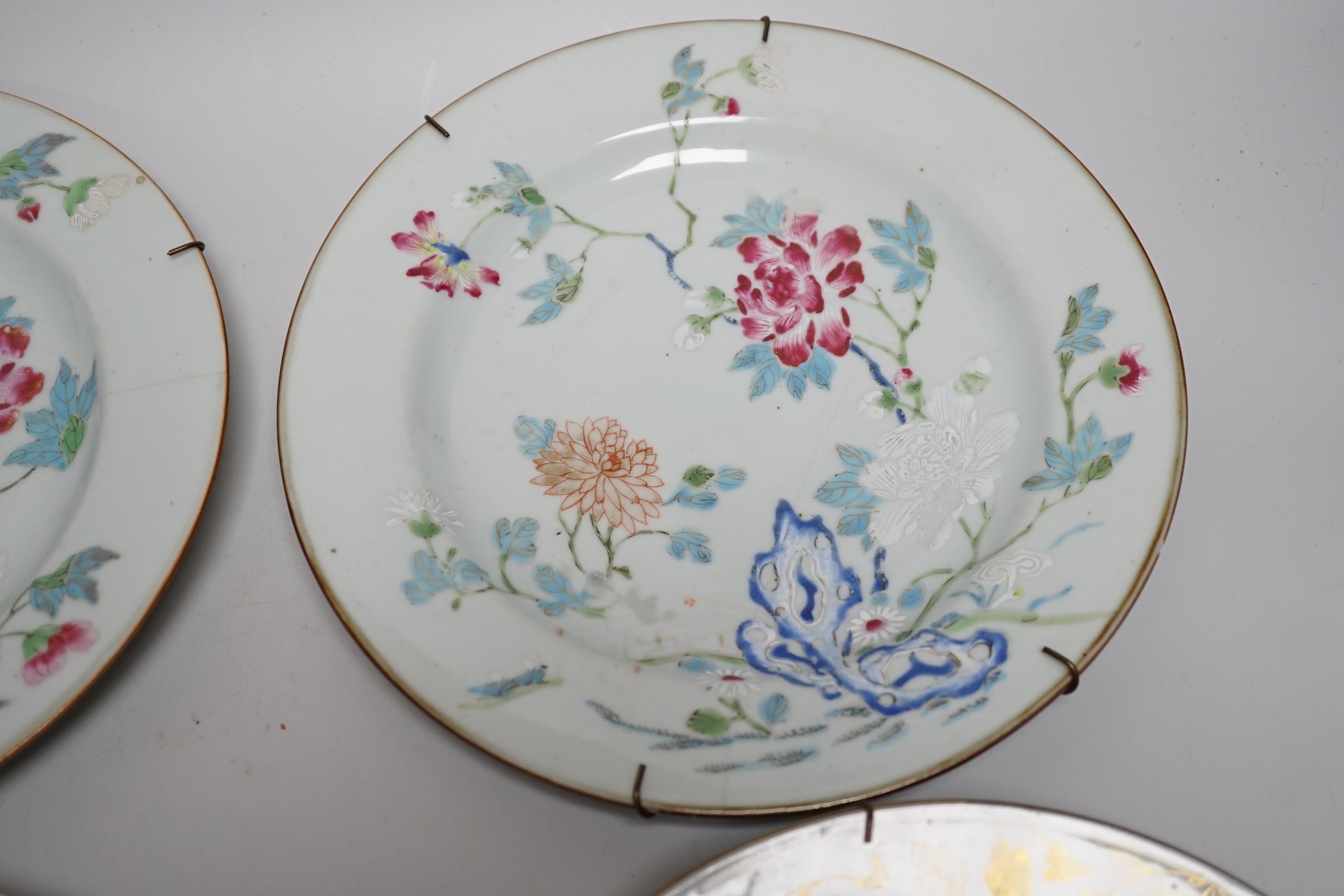 Three 18th Chinese export porcelain plates, 23cm and another plate U